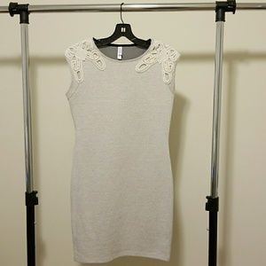 Shoulder Details Midi/Mini Dress